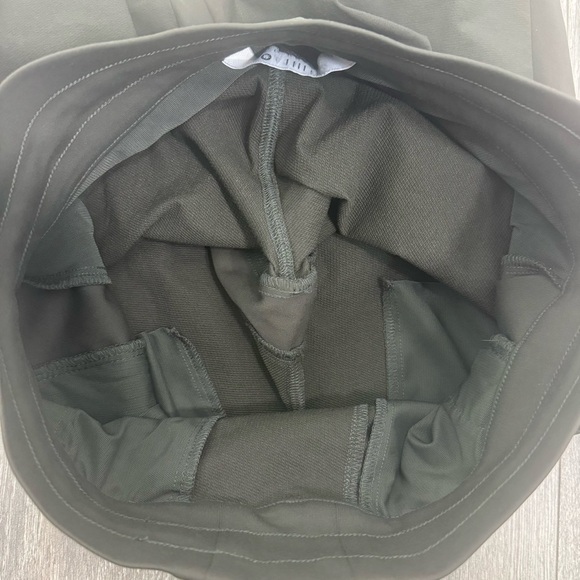 NWOT ATHLETA Headlands Hybrid Trek Jogger Size 2P - Picture 10 of 12